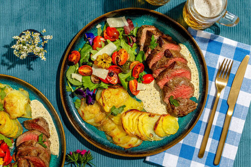 Bio-Rinderhüftsteak mit würzig-cremiger Sauce