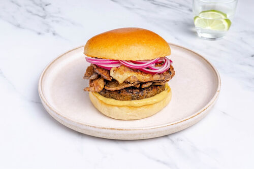 Veganer Burger mit Austernpilzen