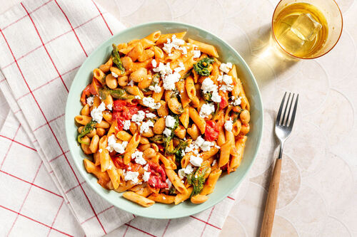 One-Pot-Pasta mit Feta & Bohnen