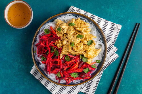 Veganes „Hähnchen“-Erdnuss-Curry