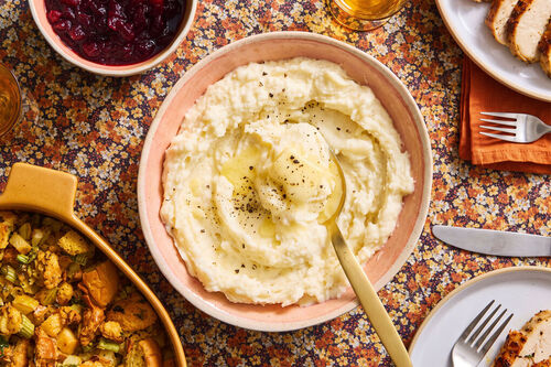 Thanksgiving! Cream Cheese Mashed Potatoes