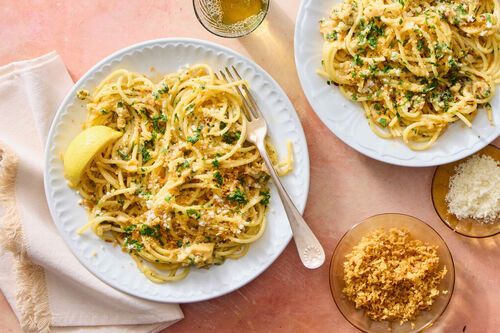 Pasta alle Vongole (Spaghetti with Clams)