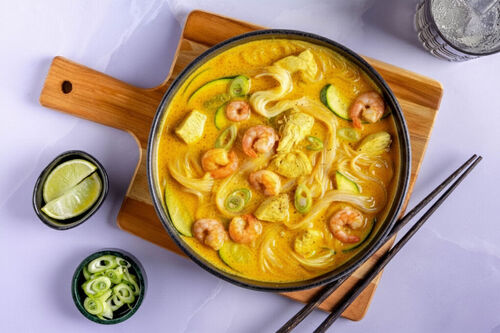 Garnelen-Glasnudelsuppe mit Zucchini