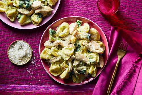 Fast! Pesto Chicken Tortelloni Alfredo