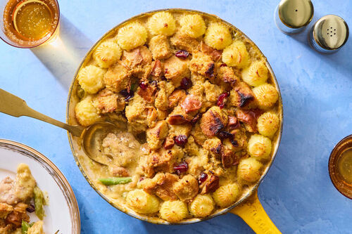 All-in-One Thanksgiving Pot Pie with Stuffing