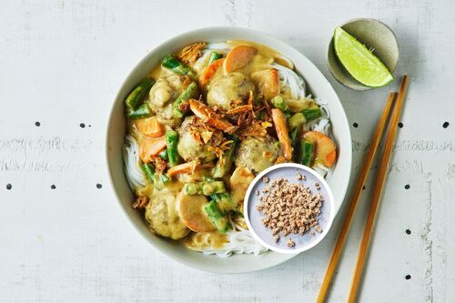 Spicy Curry Pork Meatballs