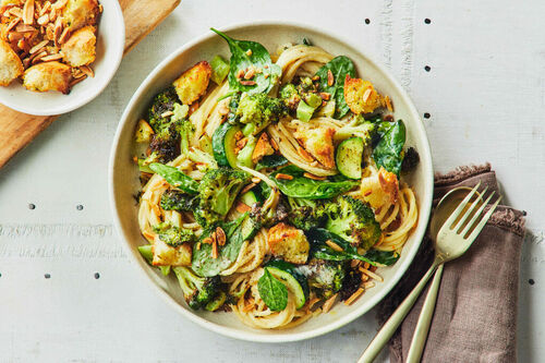 Indulgent Smoky Cheddar Spaghetti