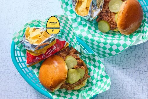 Express Recipe! BBQ Pulled Pork Sandwich