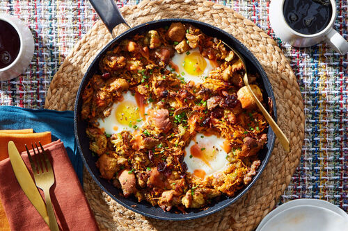 Friendsgiving Sausage Stuffing Hash