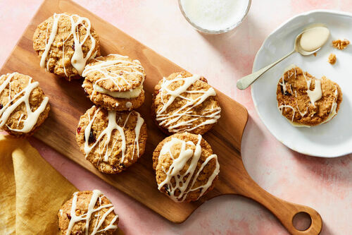 Chef Series! Cranberry-Nut Oatmeal Cream Pies