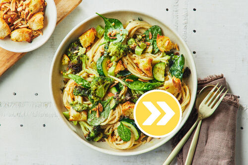 Indulgent Chicken and Smoky Cheddar Spaghetti