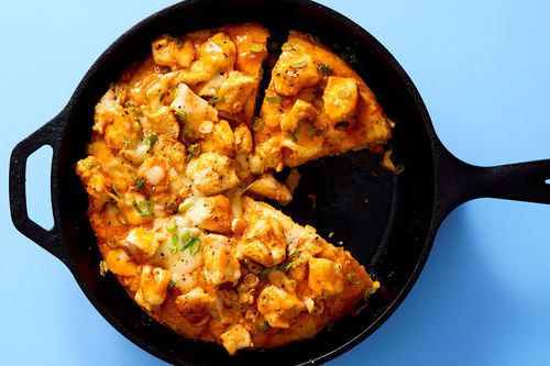 Buffalo Chicken Skillet Pizza