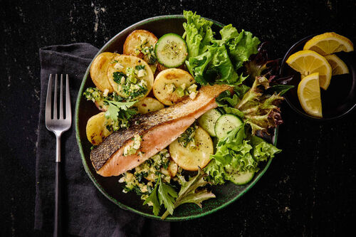 Crispy Salmon and Macadamia Salsa