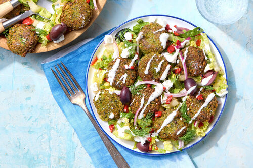 Mediterranean Salad with Chicken Cutlet