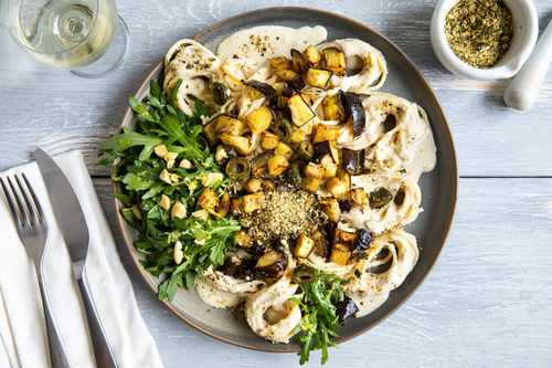 Vegan pasta met aubergine