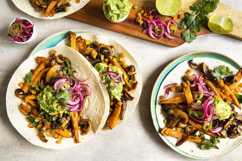Vegane Fajitas mit buntem Gemüsemix