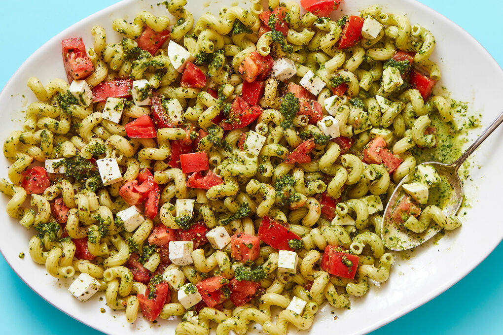 Big Side: Creamy Pesto Pasta Salad with Mozzarella & Tomatoes | Dinnerly