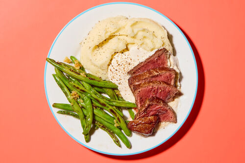 Seared Steak with Mashed Potatoes
