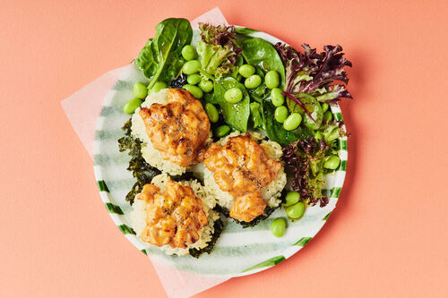 Insta-Worthy Spicy Salmon Sushi Cups