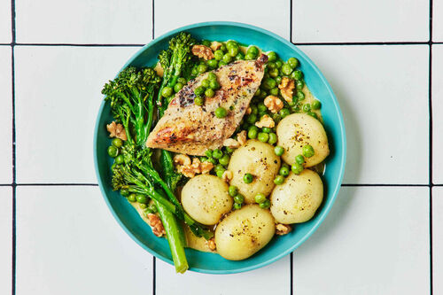 15-Min Creamy Chicken and Greens