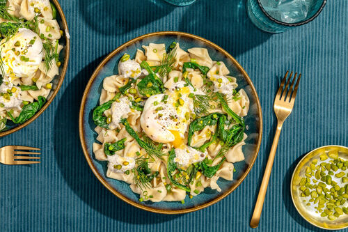 Manti mit Babyspinat und pochiertem Ei