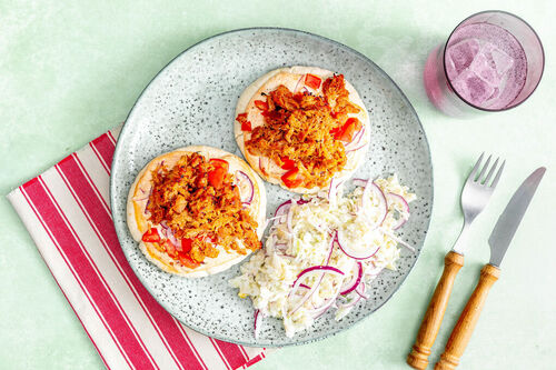 Pita's met pulled chicken en frisse salade