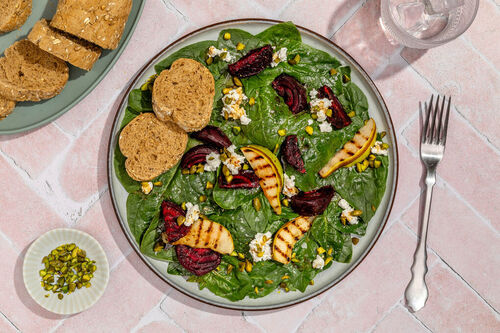 Geroosterde rode biet met geitenkaas