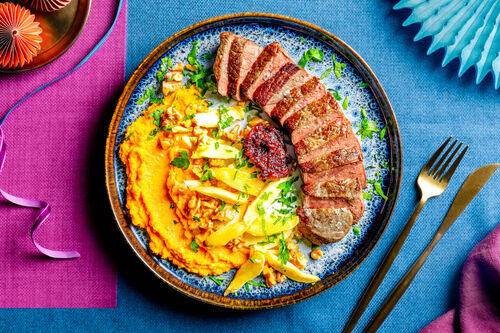 Bio-Rindersteak und Pastinaken