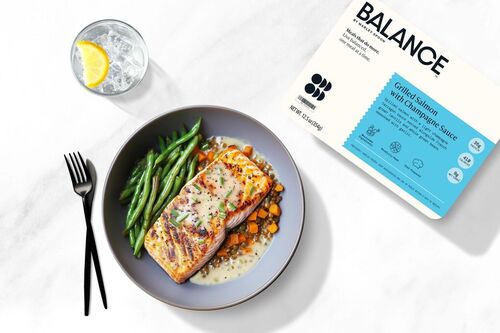 Grilled Salmon & Champagne-Tarragon Sauce