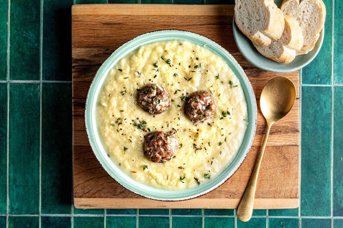 Sellerie-Lauch-Suppe mit Rinderbällchen