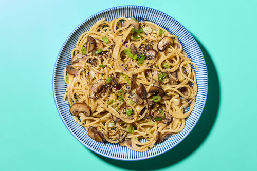 Japanese-Style Pasta with Mushrooms