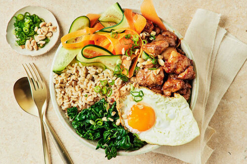 Glow-Up: Spicy Chicken Bibimbap