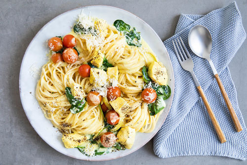 Spaghetti met kip in saffraansaus