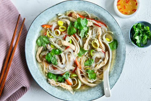 Vietnamesische Phô mit Bio-Huhn