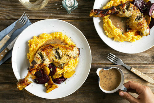 Kippenbout met cranberrysaus