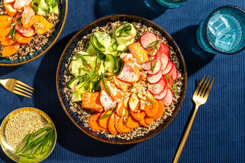 Quinoabowl met warmgerookte zalm