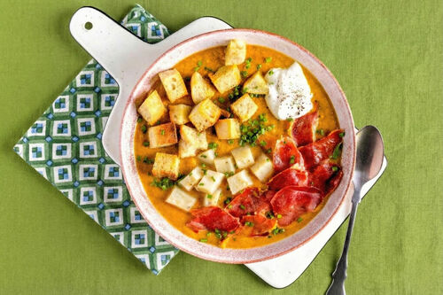 Winterliche Pastinaken-Miso-Suppe