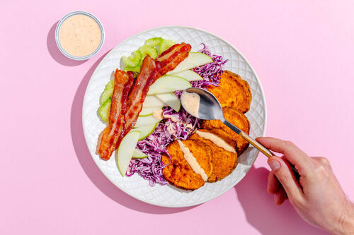 Amerikaanse cobb salad met spek