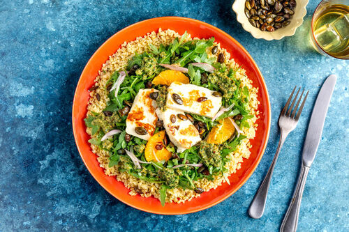 Paneer met pompoenpitten en kappertjessaus