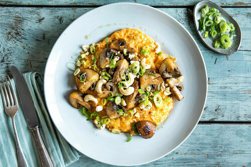 Champignons op knolselderijpuree