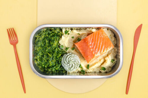 Warmgerookte zalm met knolselderijpuree