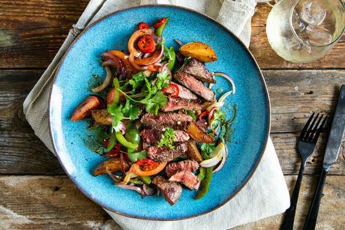 Lomo saltado mit Rindersteak