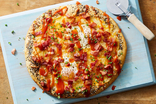 Bacon, Egg & Cheese Breakfast Pizza