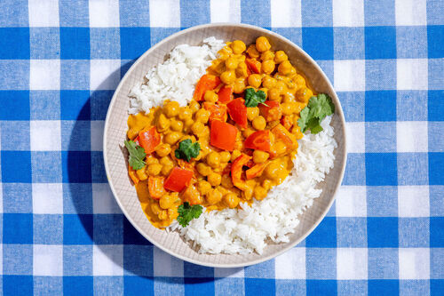 Gelbes Thai-Curry mit Kichererbsen