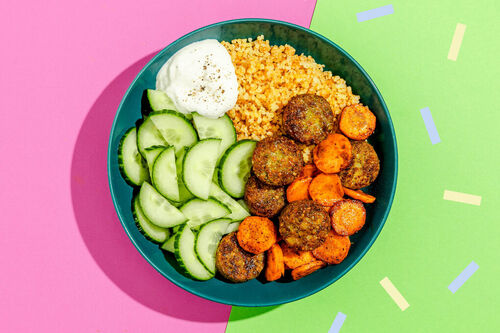 Bulgurbowl met falafel en wortel
