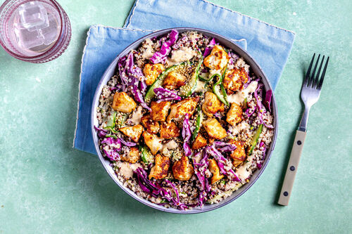 Gebratener Tofu auf Quinoasalat