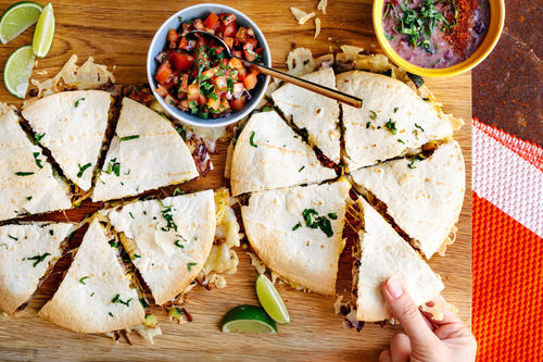 Quesadillas Mit Schweinehack Und Bohnenpuree Mit Zucchini Und Kase Marley Spoon