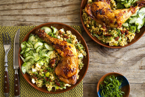 Pittige kippenbouten met rozijnen