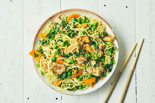 Super-Veggie Chicken Chow Mein
