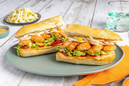 Po’boy mit knusprigen Cajun-Garnelen